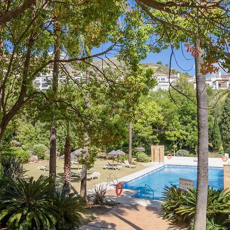 Beautiful Amazing Views And Pool Apartment *